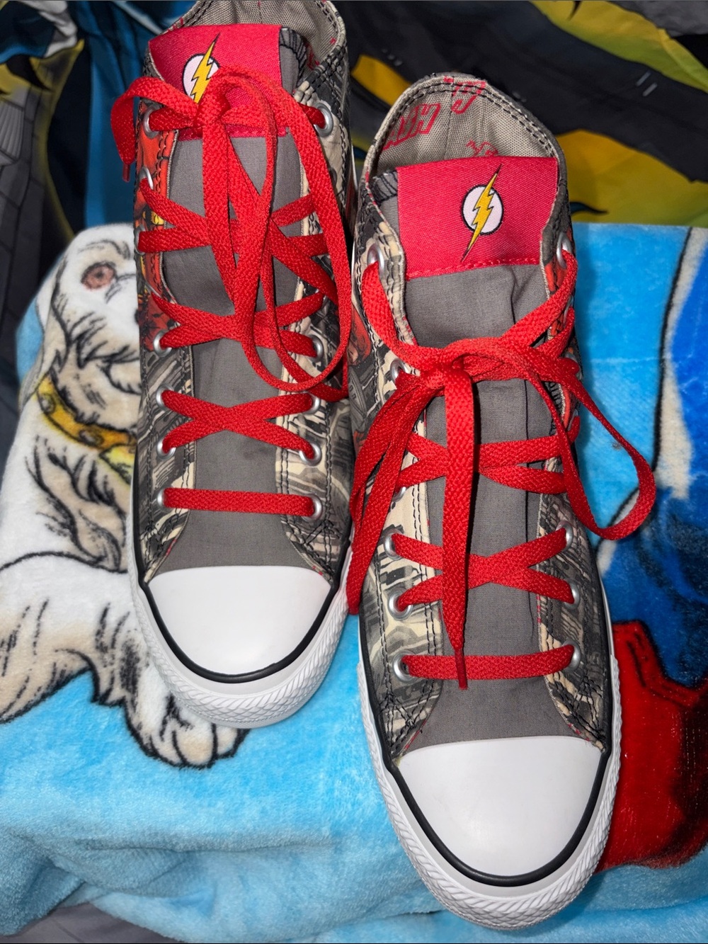 The Flash Converse High Top Sneakers - Picture 3 of 6